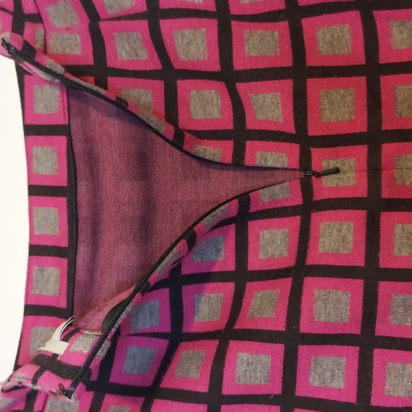 Halogen Geometric Windowpane Print Pencil Skirt Size 4 Pink Grey Black - Picture 6 of 14